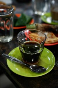 Mengenal Kopi Lelet Rembang dan Seni Membatik Ampas di Batang Rokok